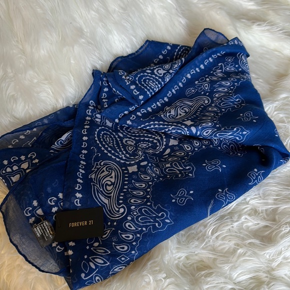 Forever 21 Accessories - Forever 21 scarf cover up